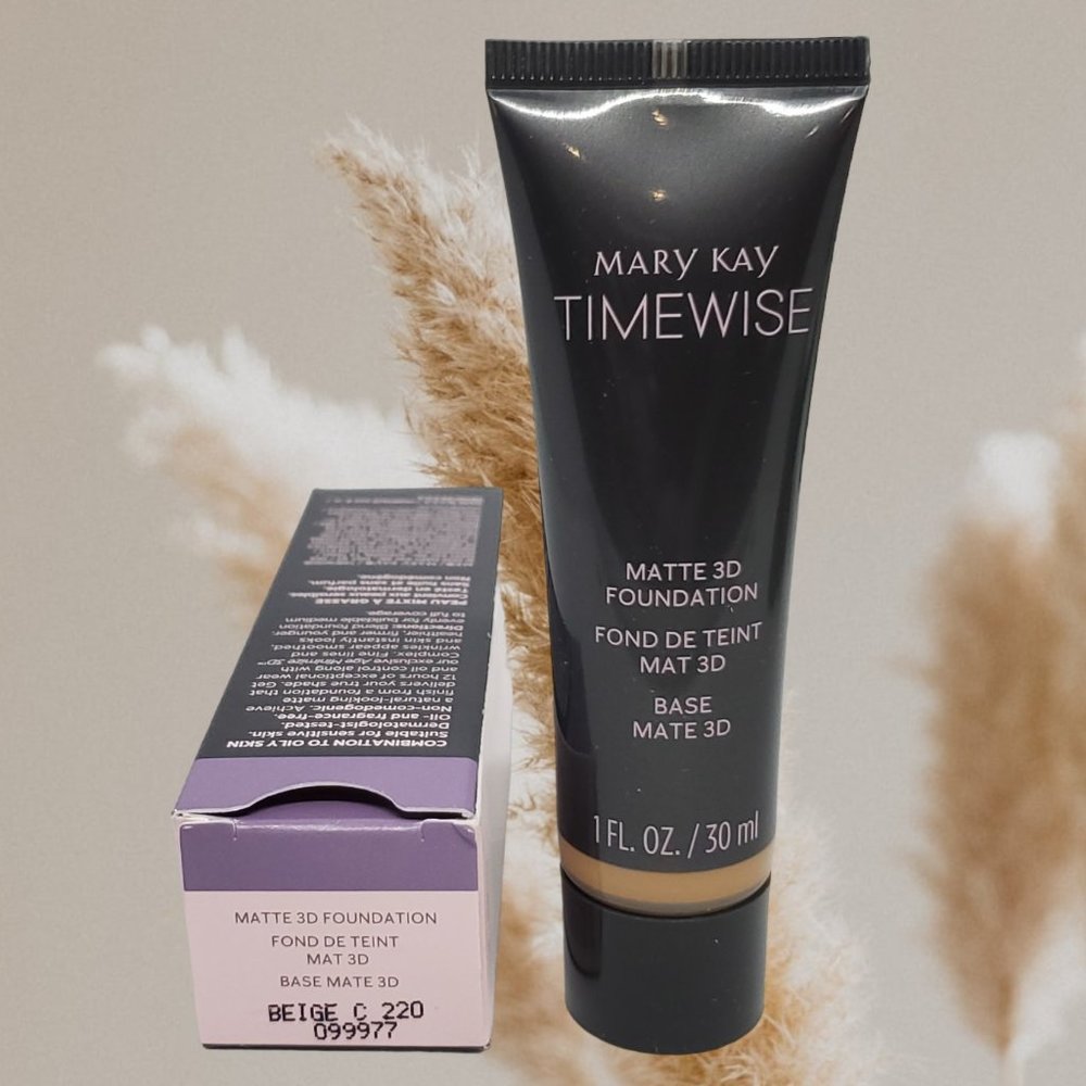 Beige C 220 (Cool) Matte 3D Foundation - Combo-to-Oily Skin TimeWise…Mary Kay